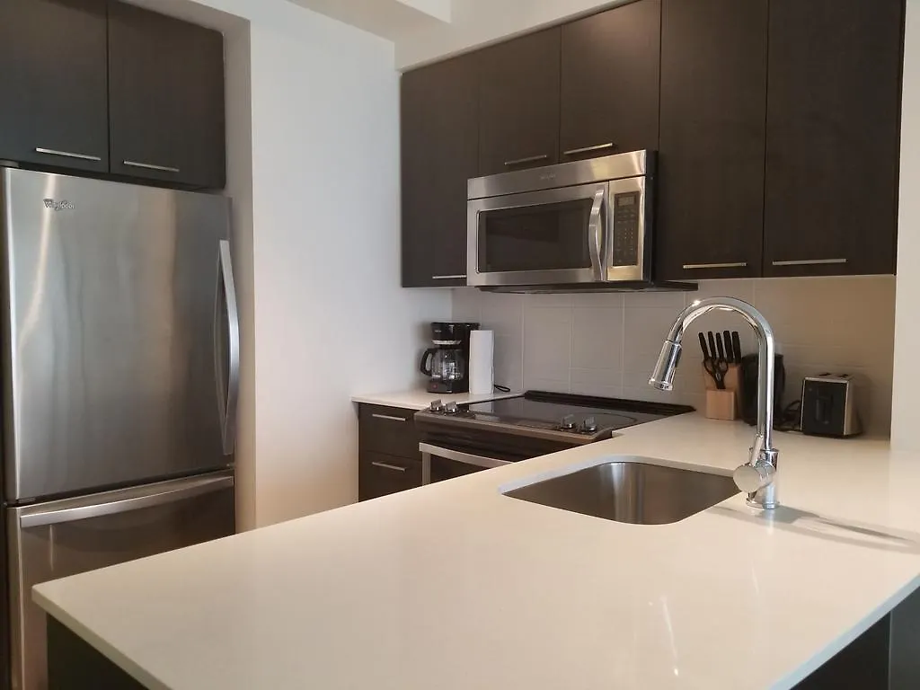 Furnished Apartments At Yonge & Eglinton By Canvas Toronto 0*,